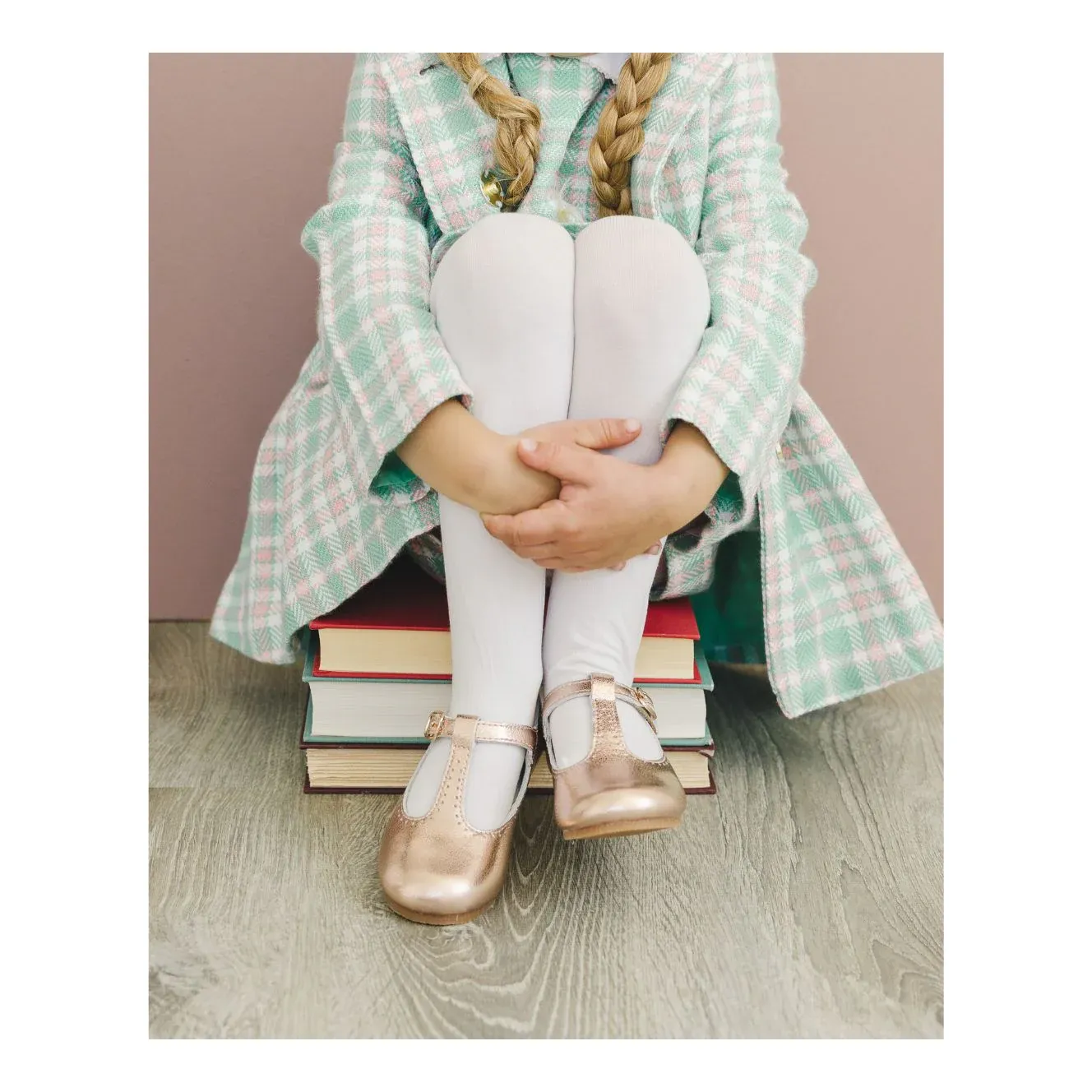Eleanor T-Strap Flat - F-582