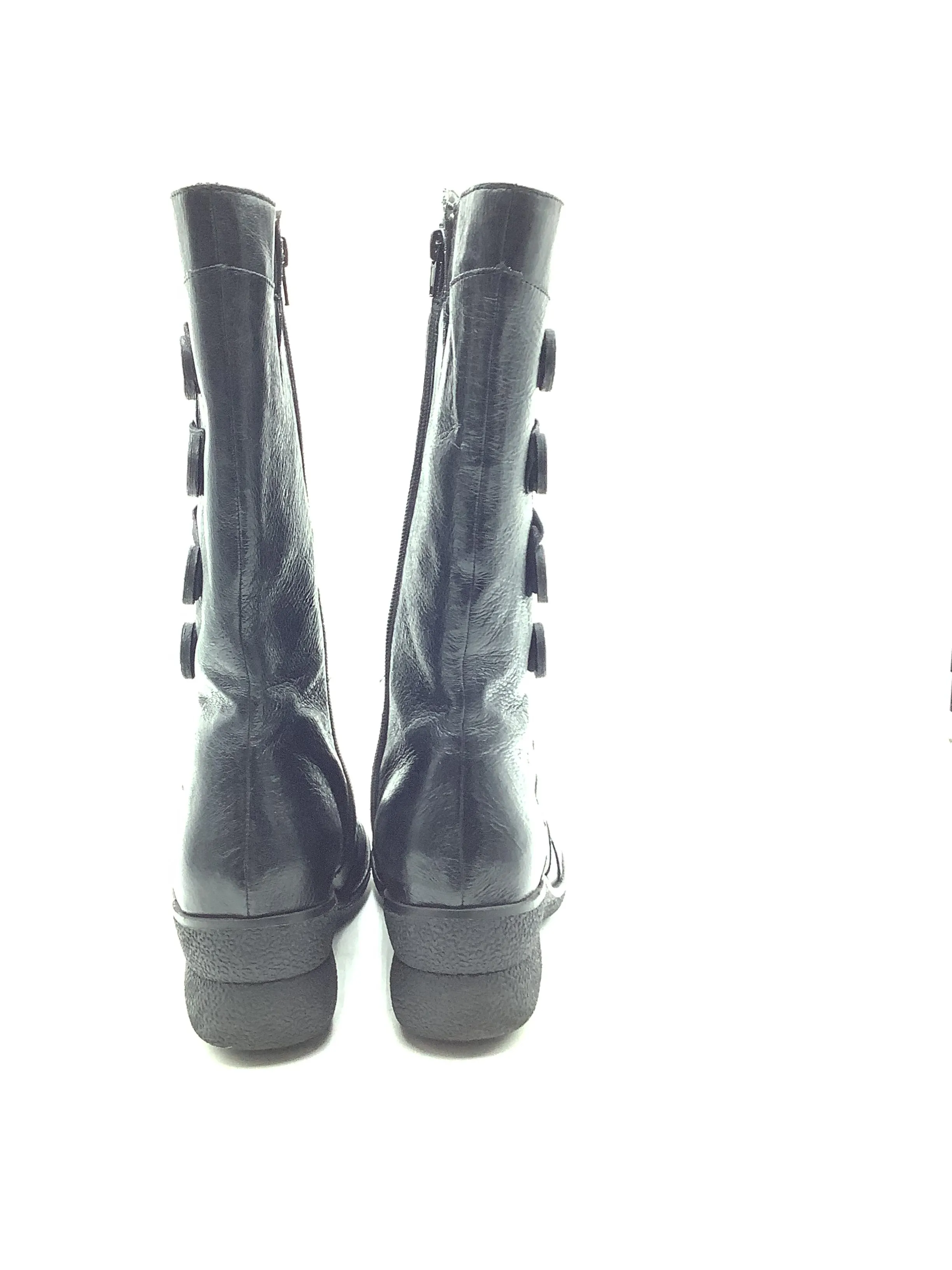 Mia Mooz High Boot Size: 10, 41